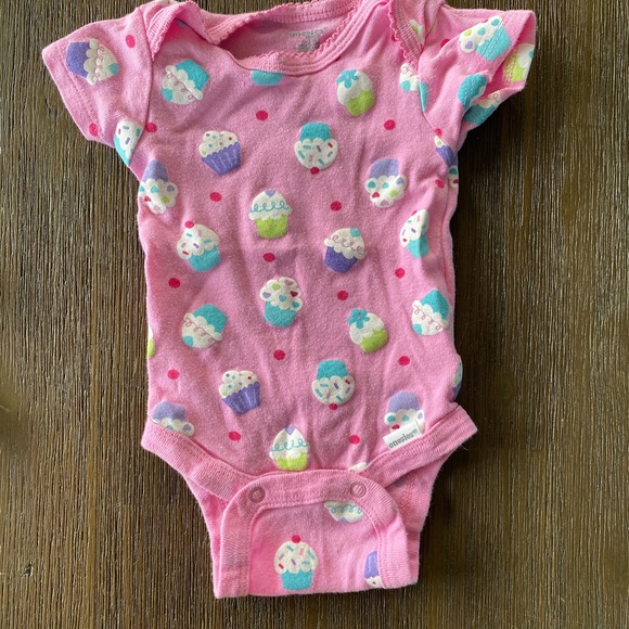 Baby Girl Cupcake set - Picture 2 of 2